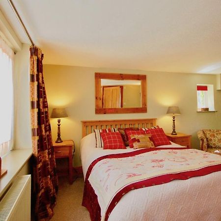 Bed and Breakfast The Old Forge East Kennett Esterno foto