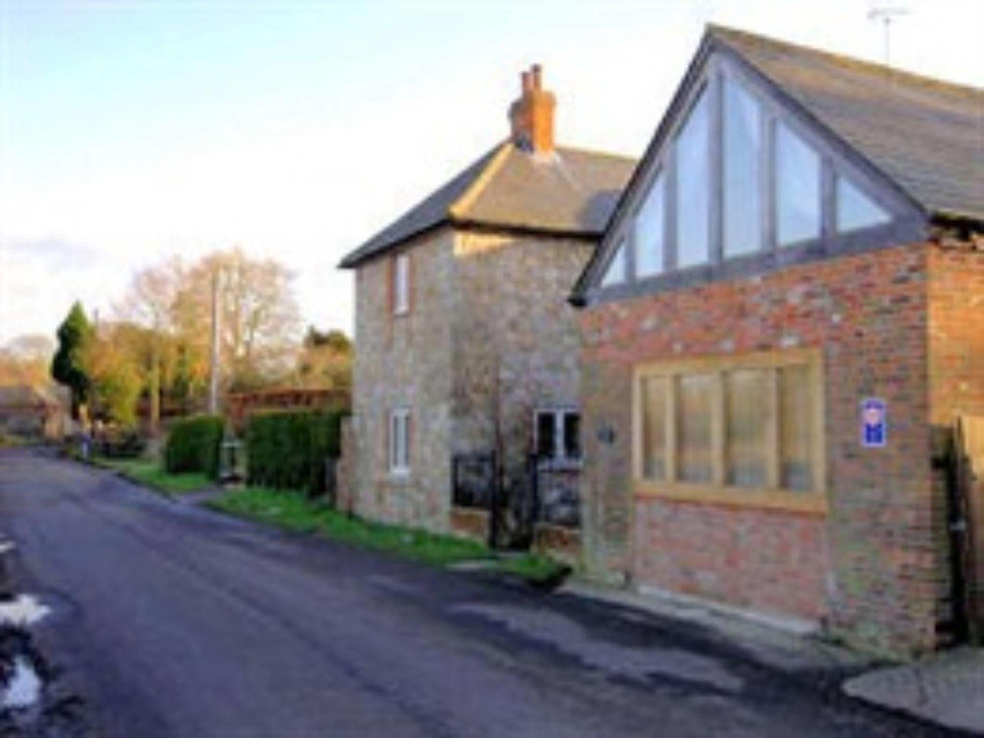 Bed and Breakfast The Old Forge East Kennett Esterno foto