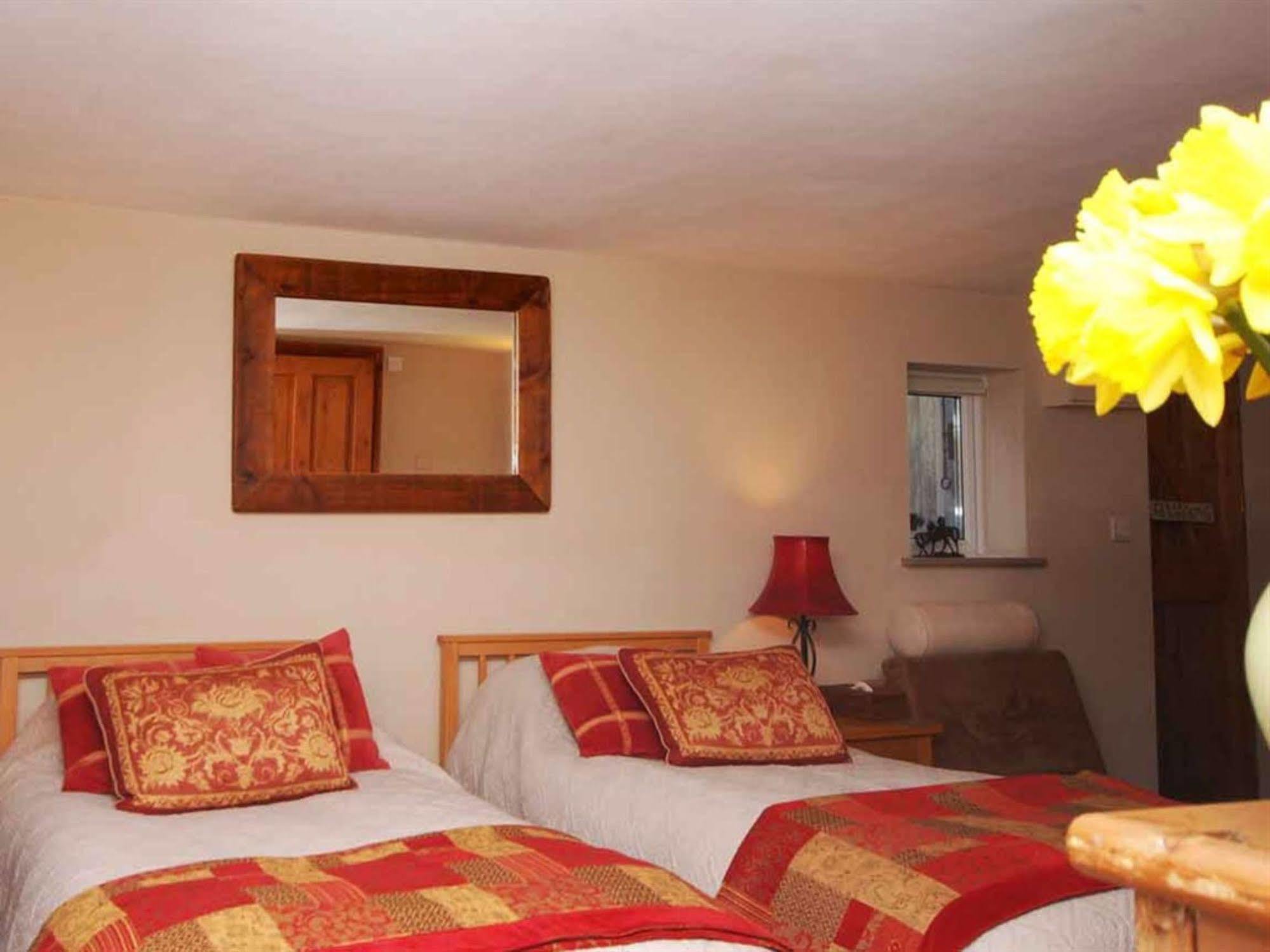 Bed and Breakfast The Old Forge East Kennett Esterno foto
