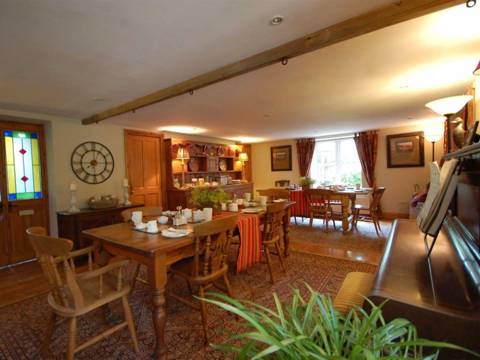 Bed and Breakfast The Old Forge East Kennett Esterno foto